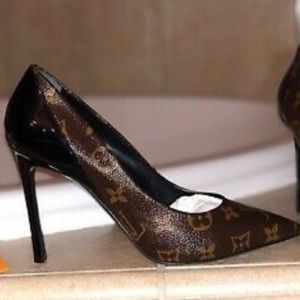 Louis Vuitton Shoes - Never worn